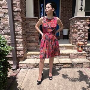 Trina Turk 100% Silk Belted Paisley Pattern Lined Sleeveless Knee Length Dress 6